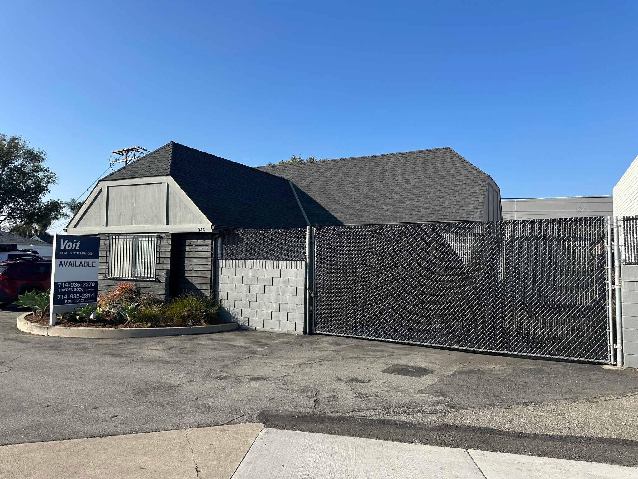 840 W 19th St, Costa Mesa, CA à louer Photo principale- Image 1 de 3