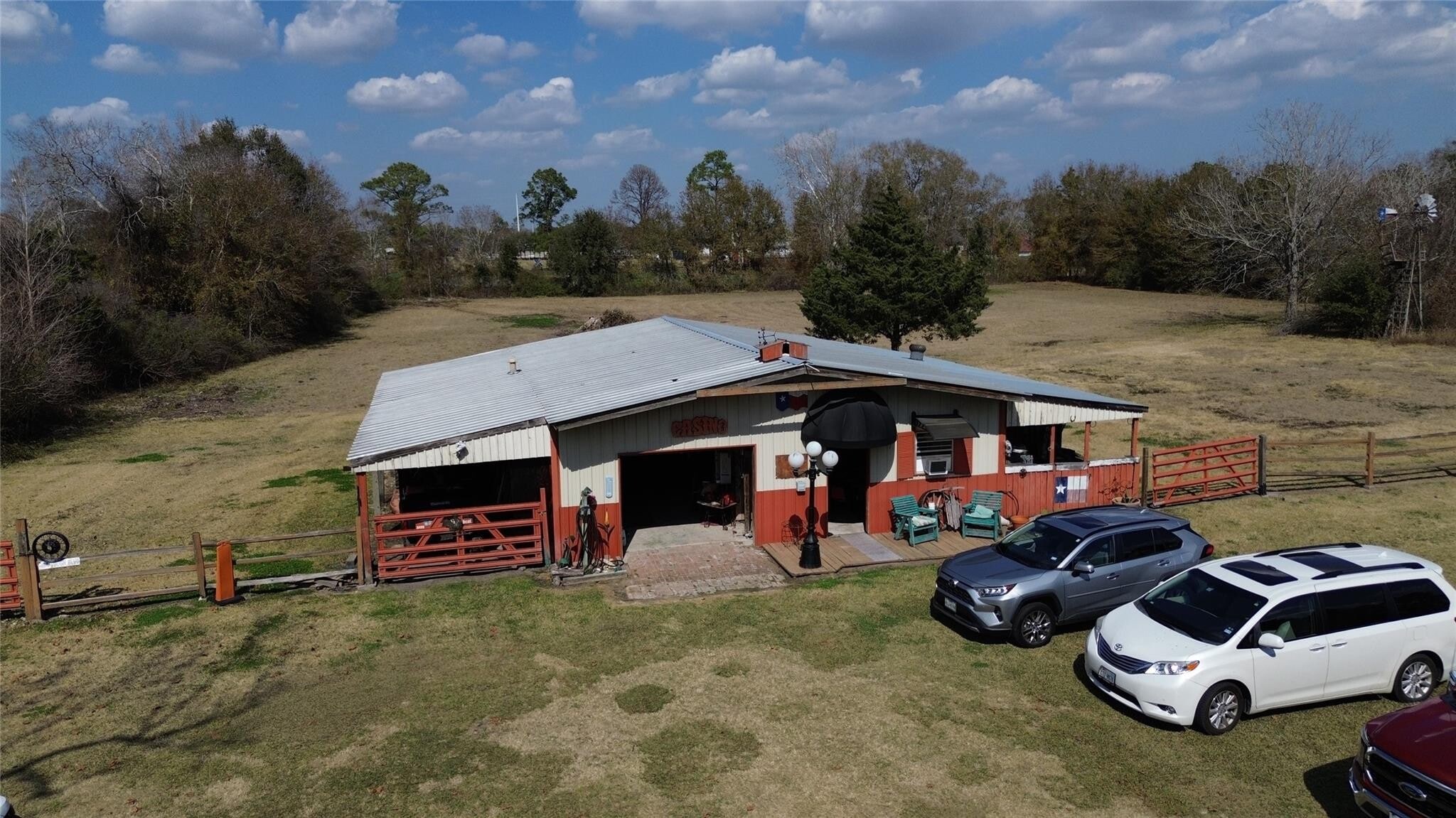 1046 FM 517 Rd, Alvin, TX à vendre Photo principale- Image 1 de 4