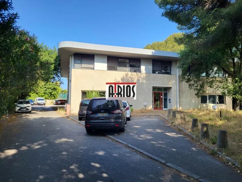 Local d'activités dans La Seyne-sur-Mer à vendre Photo du bâtiment- Image 1 de 13