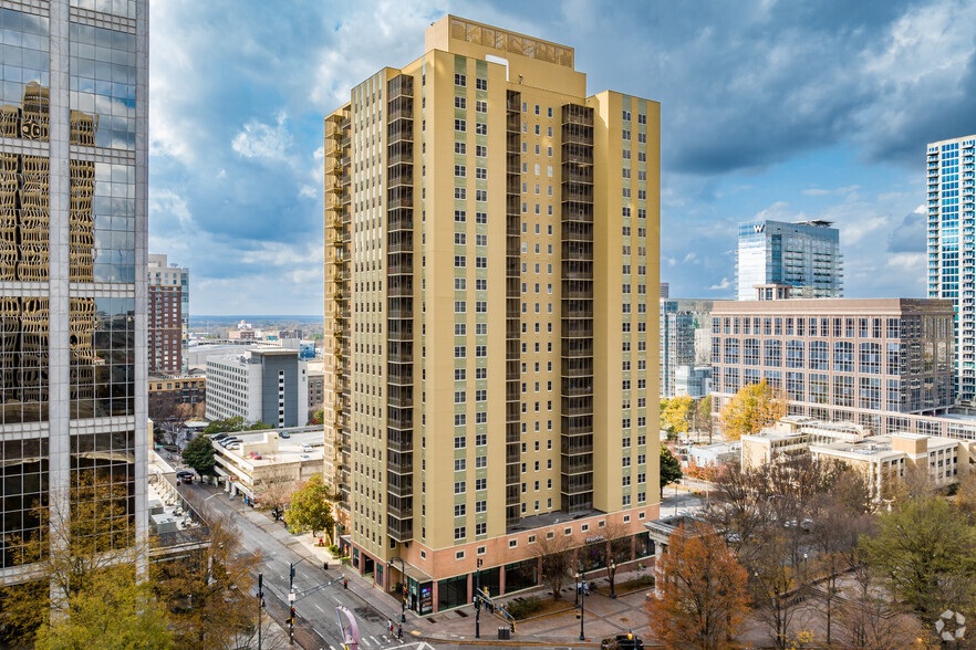 300 Peachtree St NE, Atlanta, GA à vendre - Photo principale - Image 1 de 1