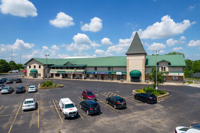 Plus de détails pour 4711 N Brady St, Davenport, IA - Bureau/Commerce de détail, Commerce de détail à louer