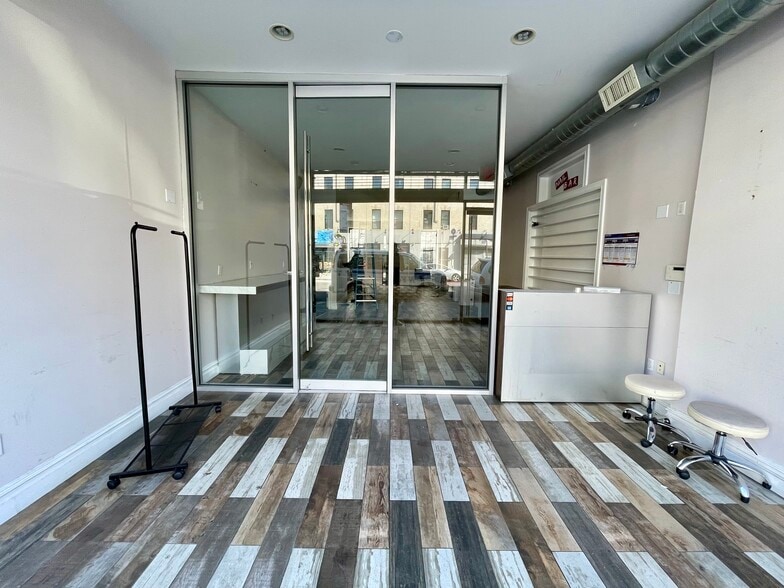 1533 Nostrand Ave, Brooklyn, NY for lease - Building Photo - Image 3 of 11