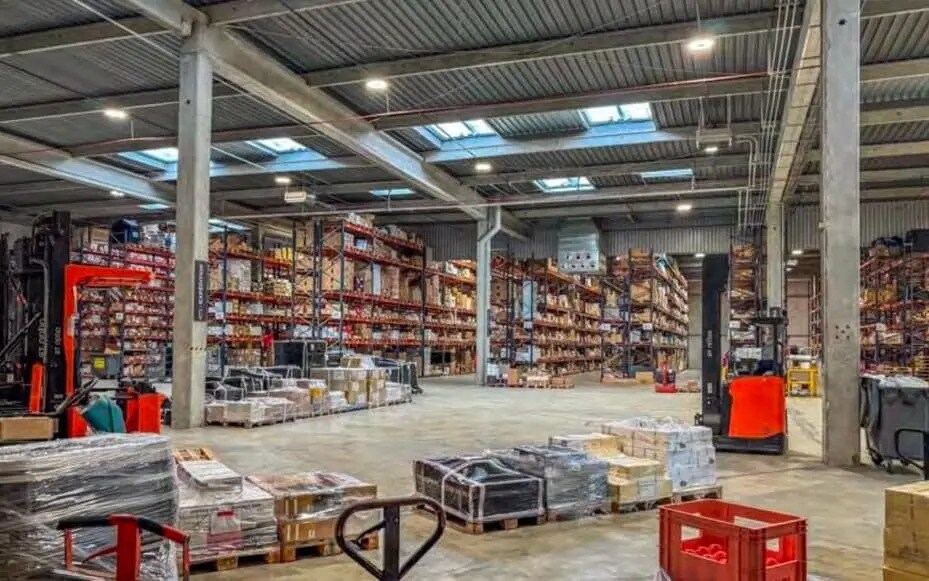 Industrial in Gennevilliers for lease - Interior Photo - Image 3 of 5