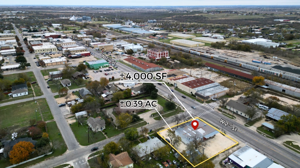 500 W 2nd St, Taylor, TX for sale Primary Photo- Image 1 of 33