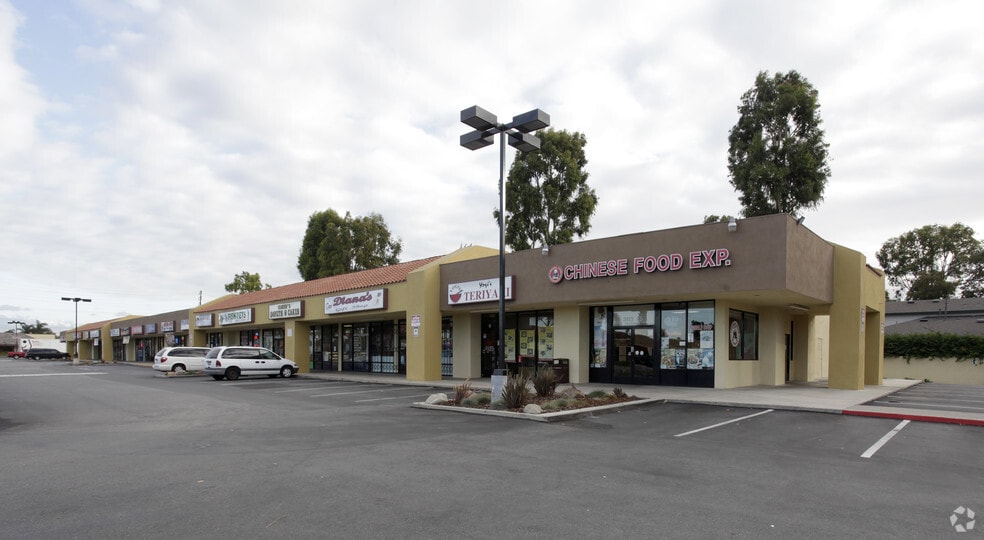 2413 Fairview Ave, Santa Ana, CA for lease - Building Photo - Image 1 of 11