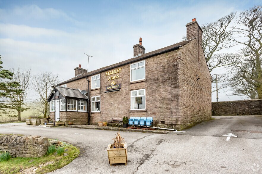 Anker Ln, Macclesfield à louer - Photo du bâtiment - Image 2 de 5