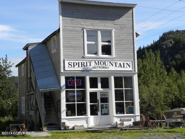 Main St, Chitina, AK à vendre - Photo du bâtiment - Image 1 de 12