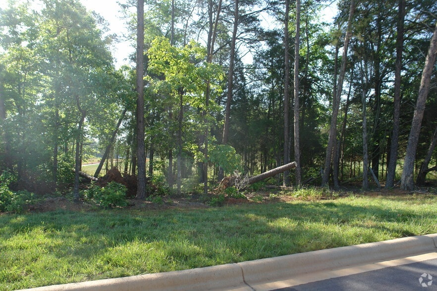 Fairfield Forest Rd, Denver, NC for sale - Building Photo - Image 2 of 3