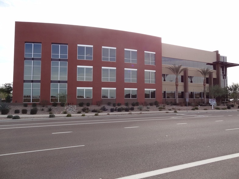 335 E Germann Rd, Gilbert, AZ for lease - Building Photo - Image 3 of 7