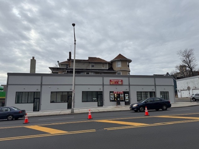 225-233 Central Ave, East Orange, NJ à vendre Photo principale- Image 1 de 8