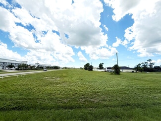 Plus de détails pour 902 Skyline Blvd, Cape Coral, FL - Terrain à vendre