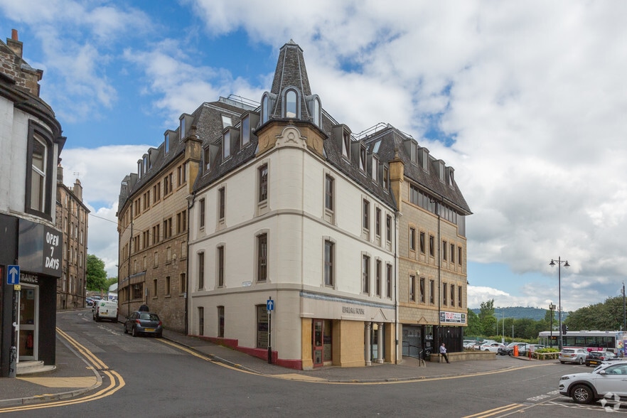 17-21 Maxwell Pl, Stirling for lease - Building Photo - Image 3 of 13