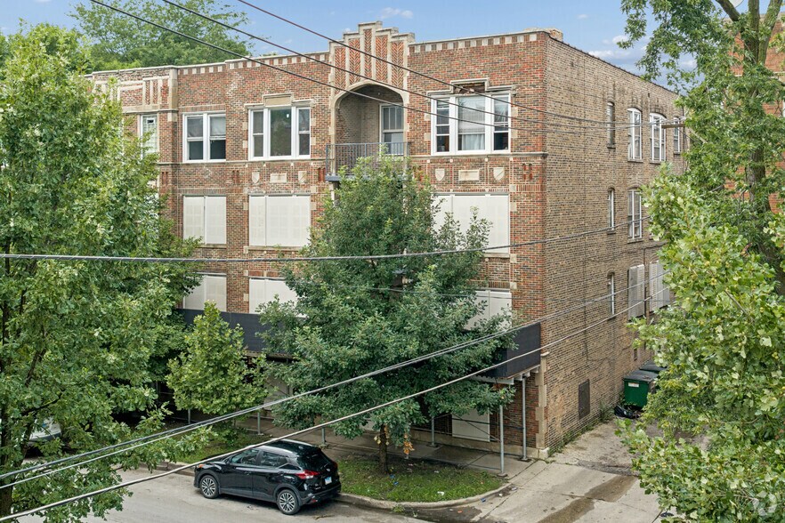 7549 S Kingston Ave, Chicago, IL à vendre - Photo du bâtiment - Image 3 de 12