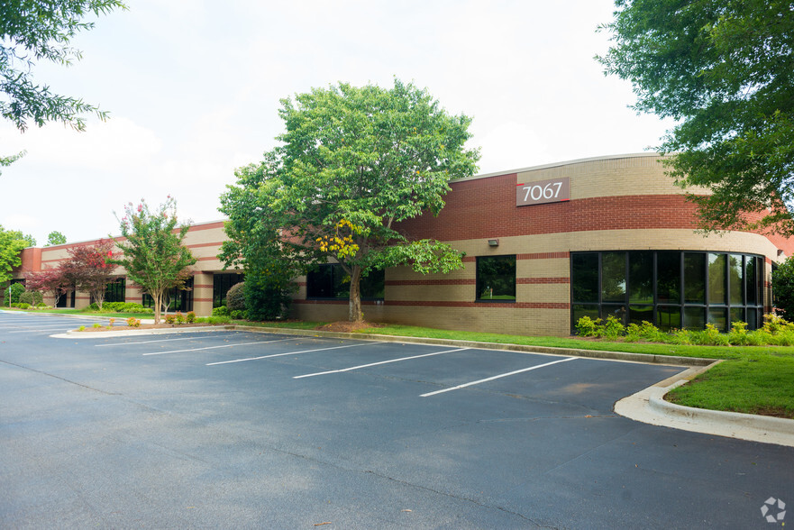 7067 Old Madison Pike NW, Huntsville, AL for lease - Primary Photo - Image 1 of 9