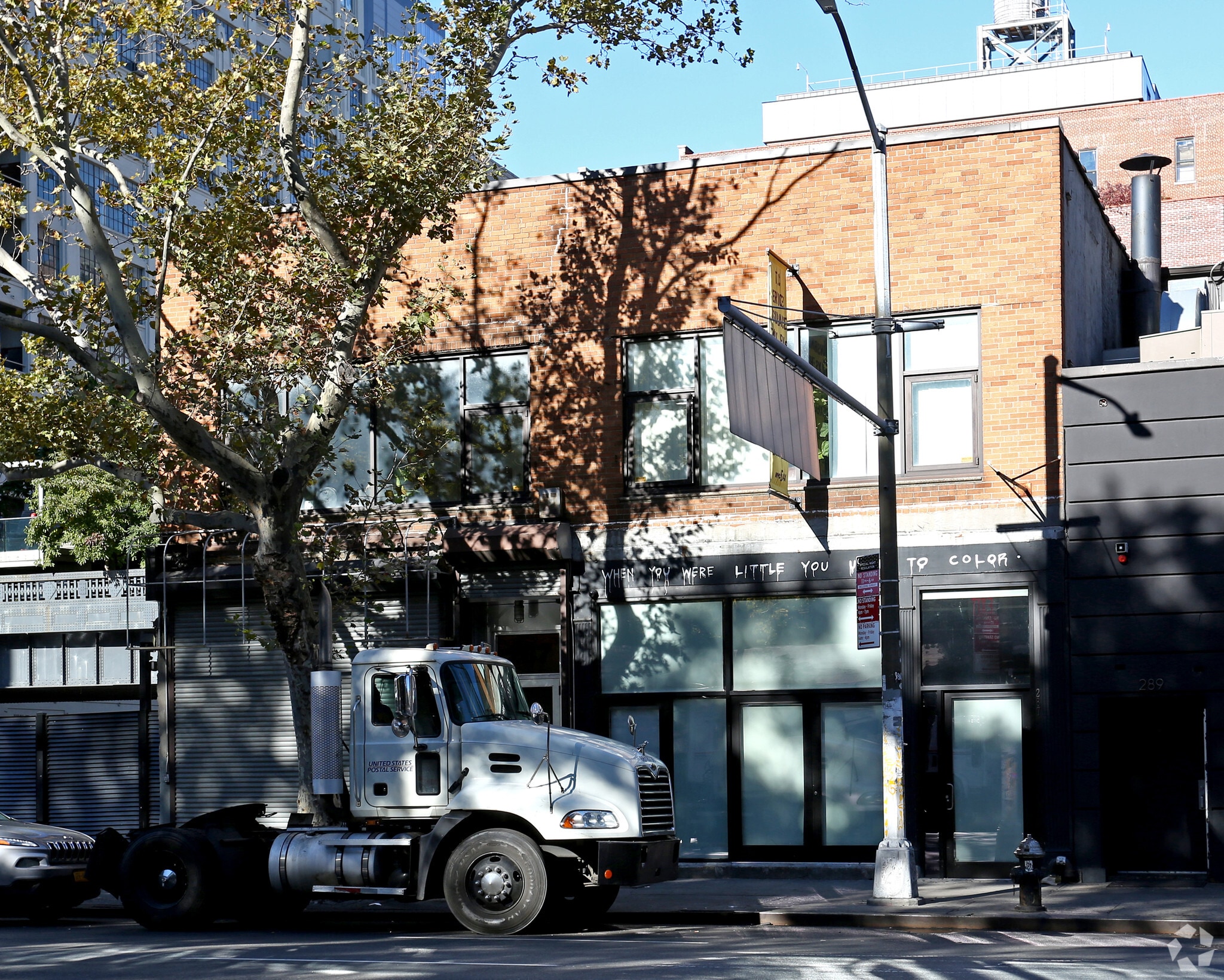 285-287 Tenth Ave, New York, NY for lease Primary Photo- Image 1 of 4