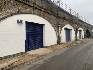 Plus de détails pour Arch 3-5 Culvert Pl, London - Industriel à louer