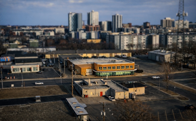 408 S Neil St, Champaign, IL for sale Primary Photo- Image 1 of 2