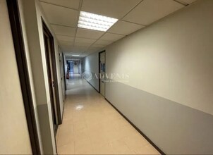 Office in Roissy-en-France for lease Interior Photo- Image 2 of 7