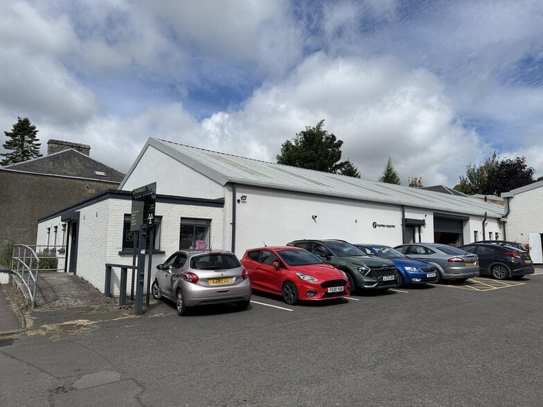 24-42 Gardeners St, Dunfermline for lease - Building Photo - Image 1 of 9