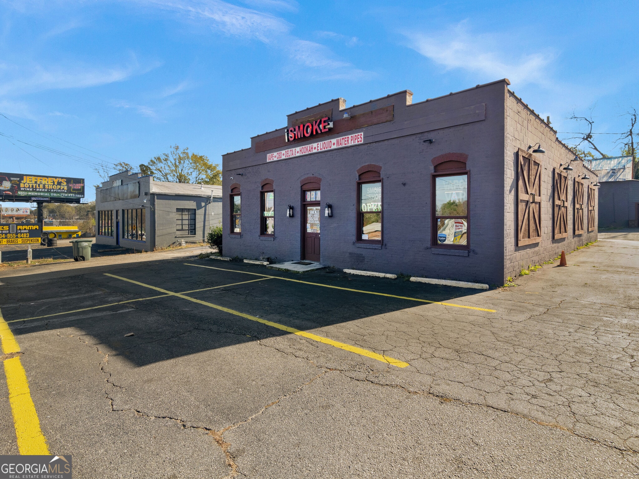 1300/1302 W Taylor Street Griffin, GA portfolio of 2 properties for sale on LoopNet.ca Primary Photo- Image 1 of 25