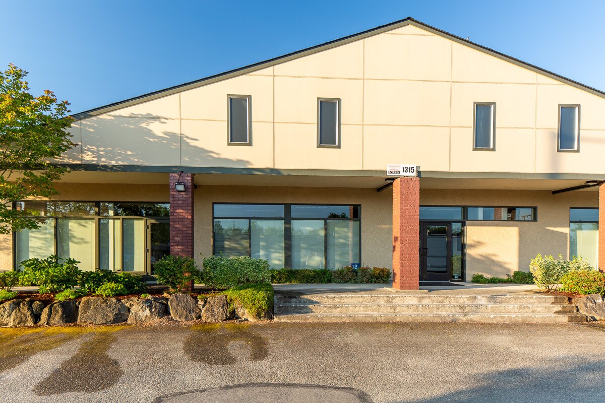 1315 NW Mall St, Issaquah, WA à louer Photo principale- Image 1 de 7