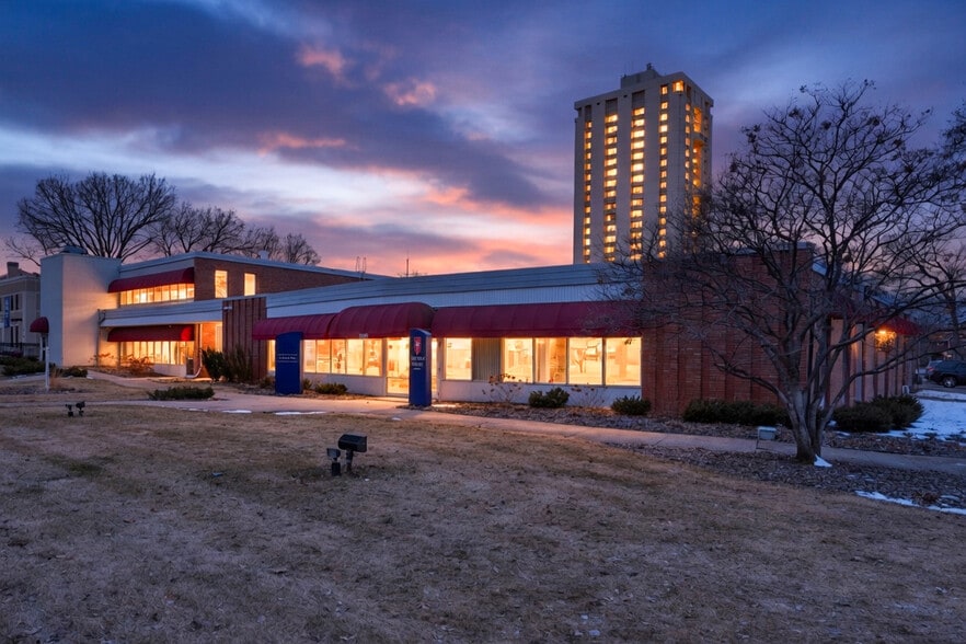 2500 Park Ave, Minneapolis, MN for sale - Building Photo - Image 2 of 13