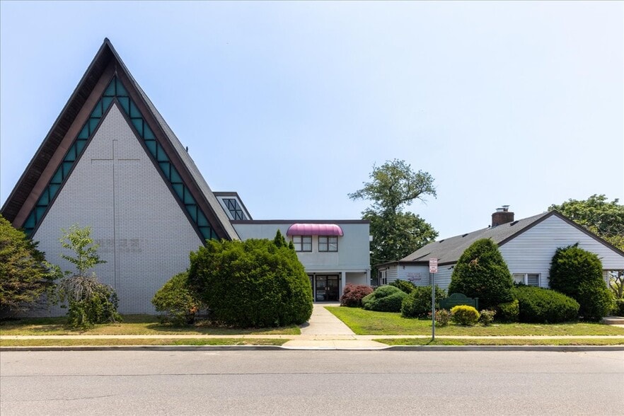 215 N Hillside Ave, Valley Stream, NY for sale - Building Photo - Image 2 of 71