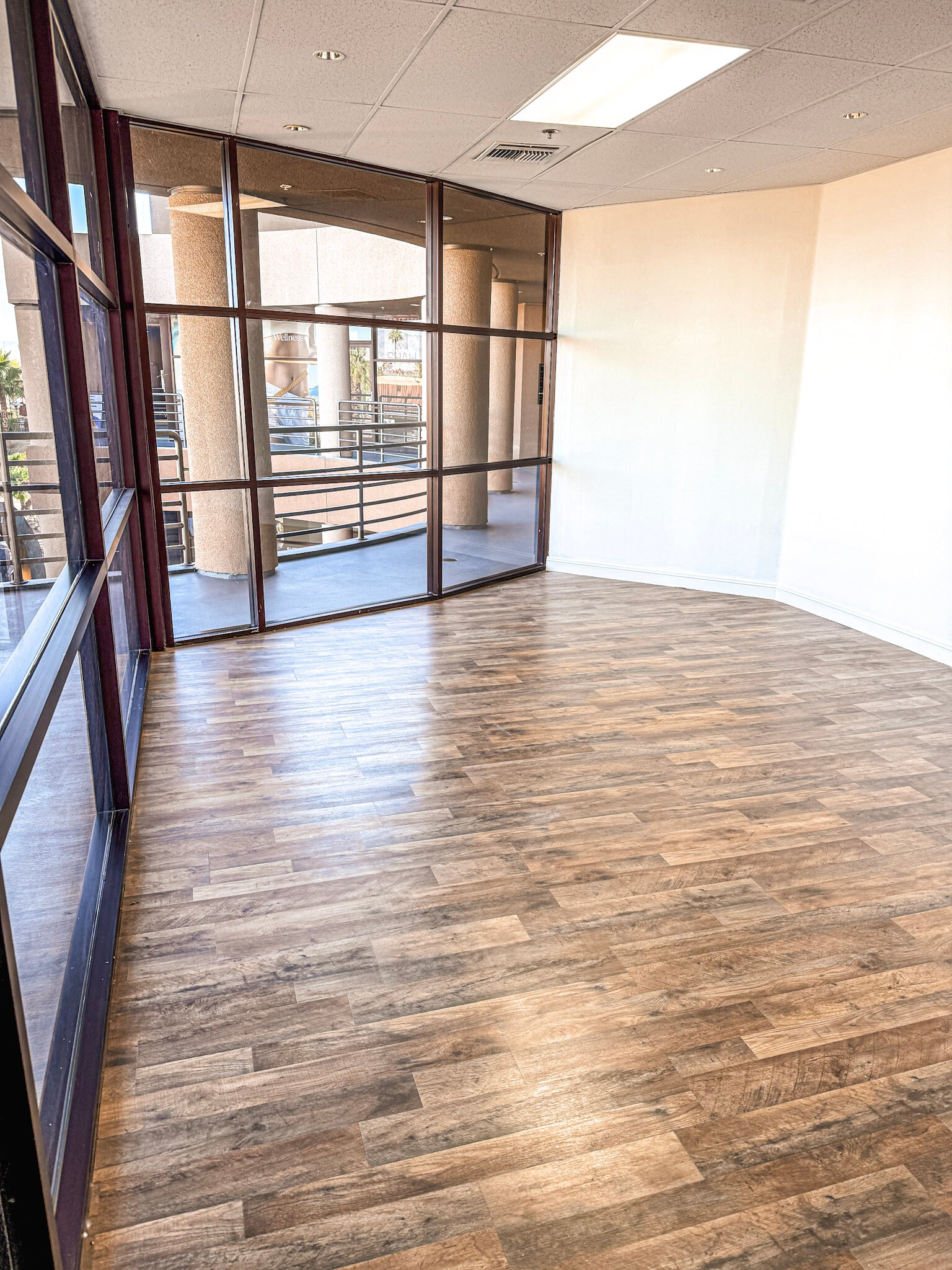 73345 Highway 111, Palm Desert, CA à louer Photo intérieure- Image 1 de 14