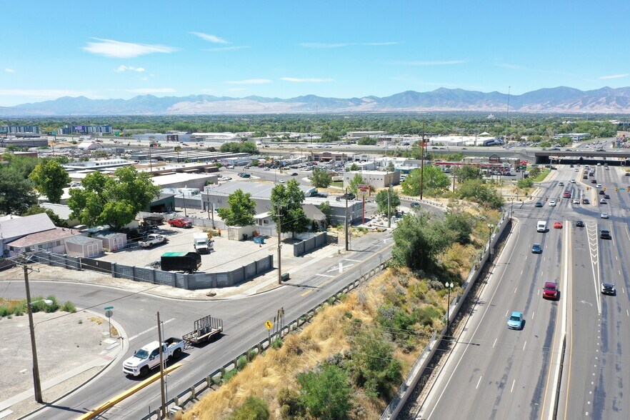 205 W 4500 S, Salt Lake City, UT à vendre - Photo du bâtiment - Image 3 de 9