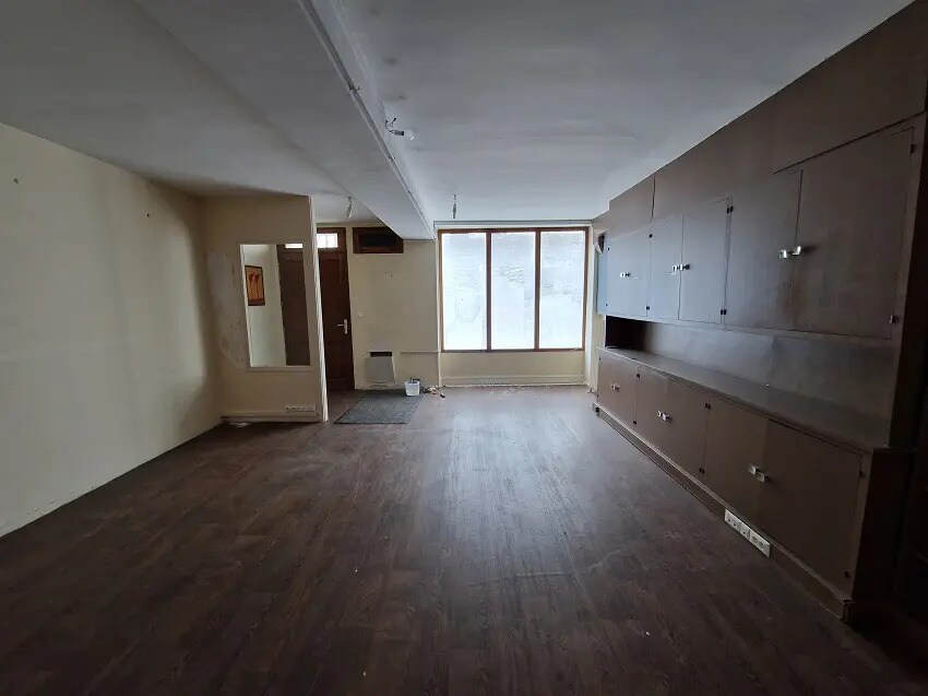 33 Rue De L'Enclos, Houdan for lease Interior Photo- Image 1 of 5