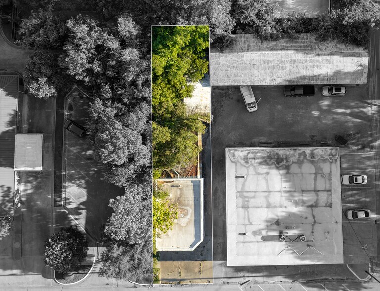 231 E Elm St, Hillsboro, TX à louer - Photo du bâtiment - Image 3 de 22