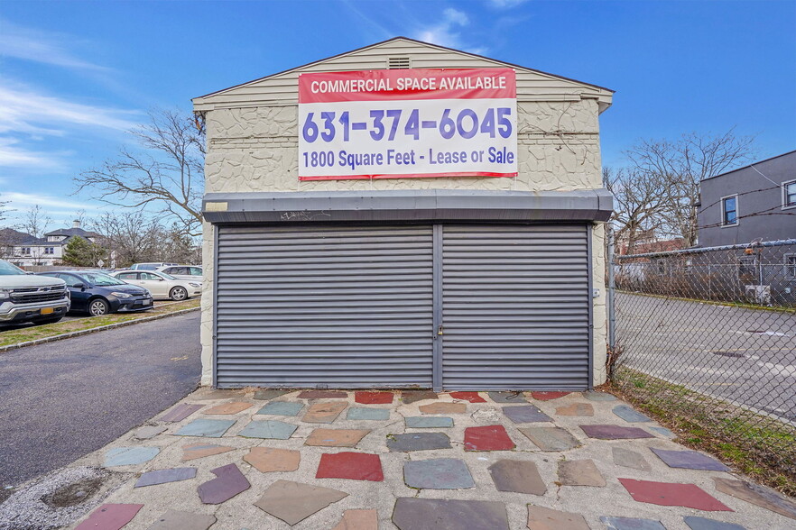 9 3rd Ave, Bay Shore, NY for sale - Primary Photo - Image 1 of 1