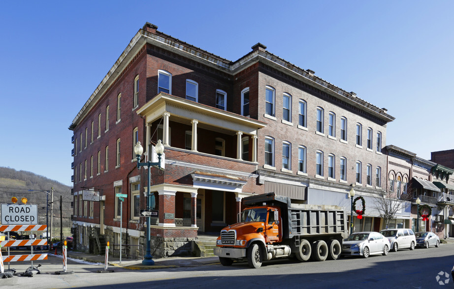 672-680 McKean Ave, Donora, PA à vendre - Photo principale - Image 1 de 1