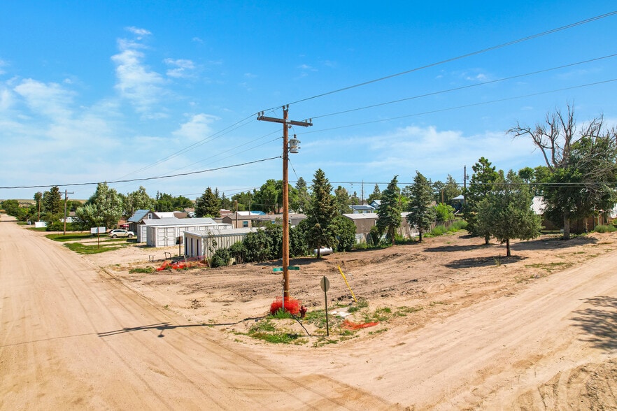 Cheyenne Ave Multiple Income Property portefeuille de 2 propriétés à vendre sur LoopNet.ca - Photo du bâtiment - Image 3 de 11