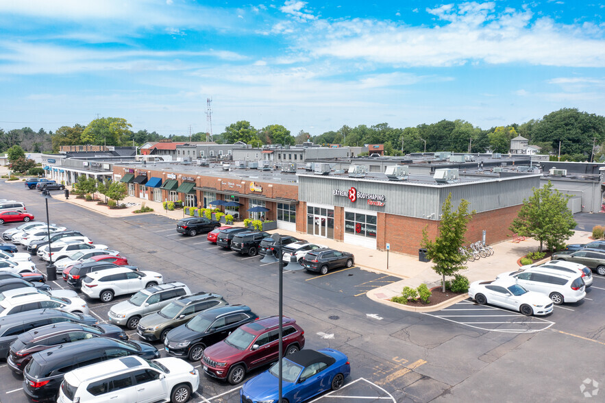 5901 N Prospect Rd, Peoria, IL for lease - Building Photo - Image 3 of 12