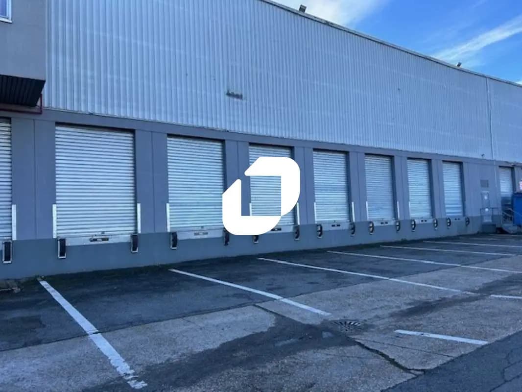 Flex in Herblay-sur-Seine for lease Building Photo- Image 1 of 17