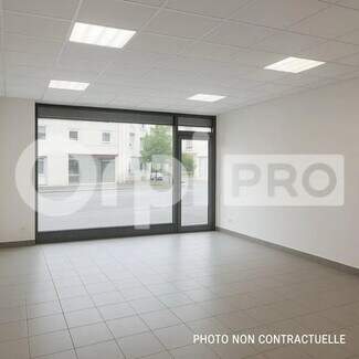Plus de détails pour Commerce de détail à louer