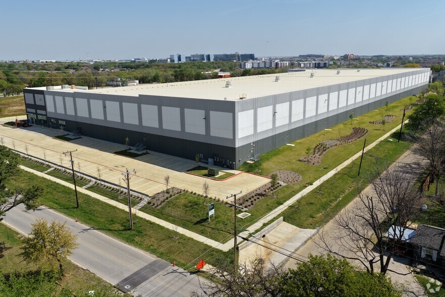 3850 Tarrant Main St, Euless, TX for lease - Primary Photo - Image 1 of 8