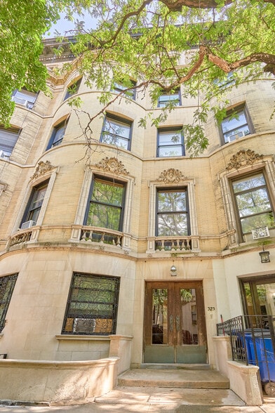 323 W 89th St, New York, NY à vendre - Photo du bâtiment - Image 2 de 7