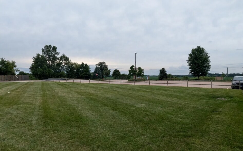 800-A N Main St, Elburn, IL à vendre - Photo principale - Image 1 de 3