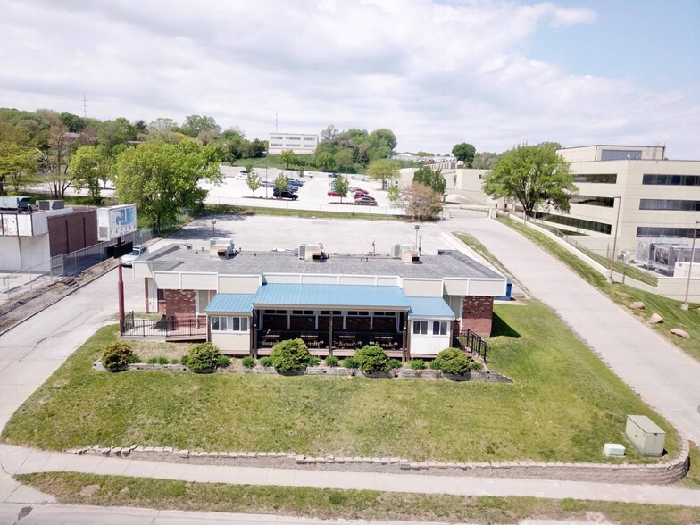 1300 S 72nd St, Omaha, NE for sale - Building Photo - Image 1 of 1