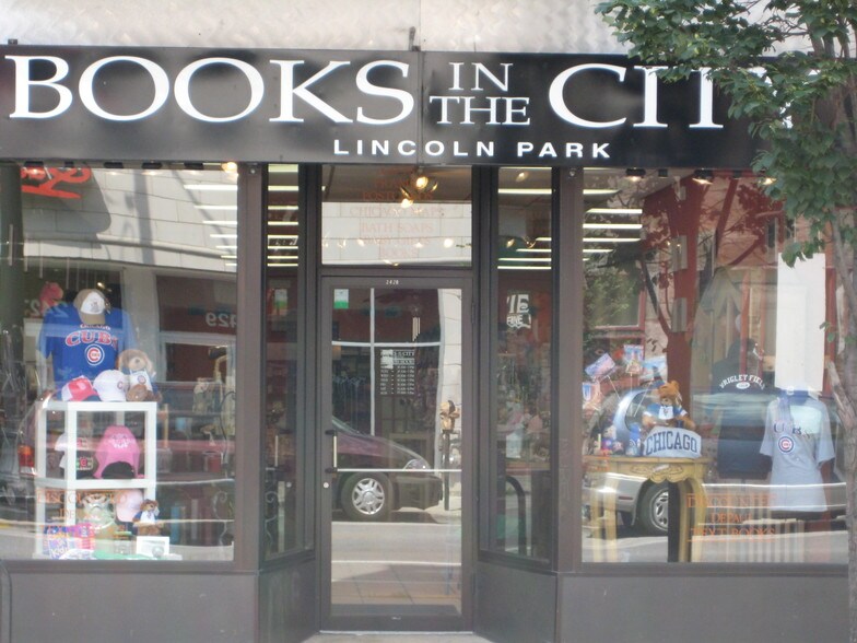 2428 N Lincoln Ave, Chicago, IL for lease - Building Photo - Image 2 of 6