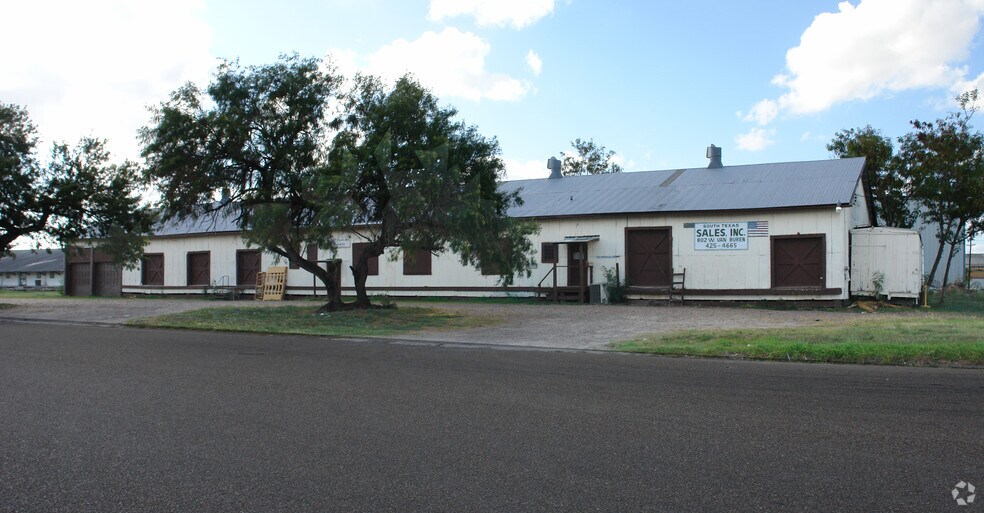 802 W Van Buren Ave, Harlingen, TX à vendre - Photo du bâtiment - Image 2 de 2