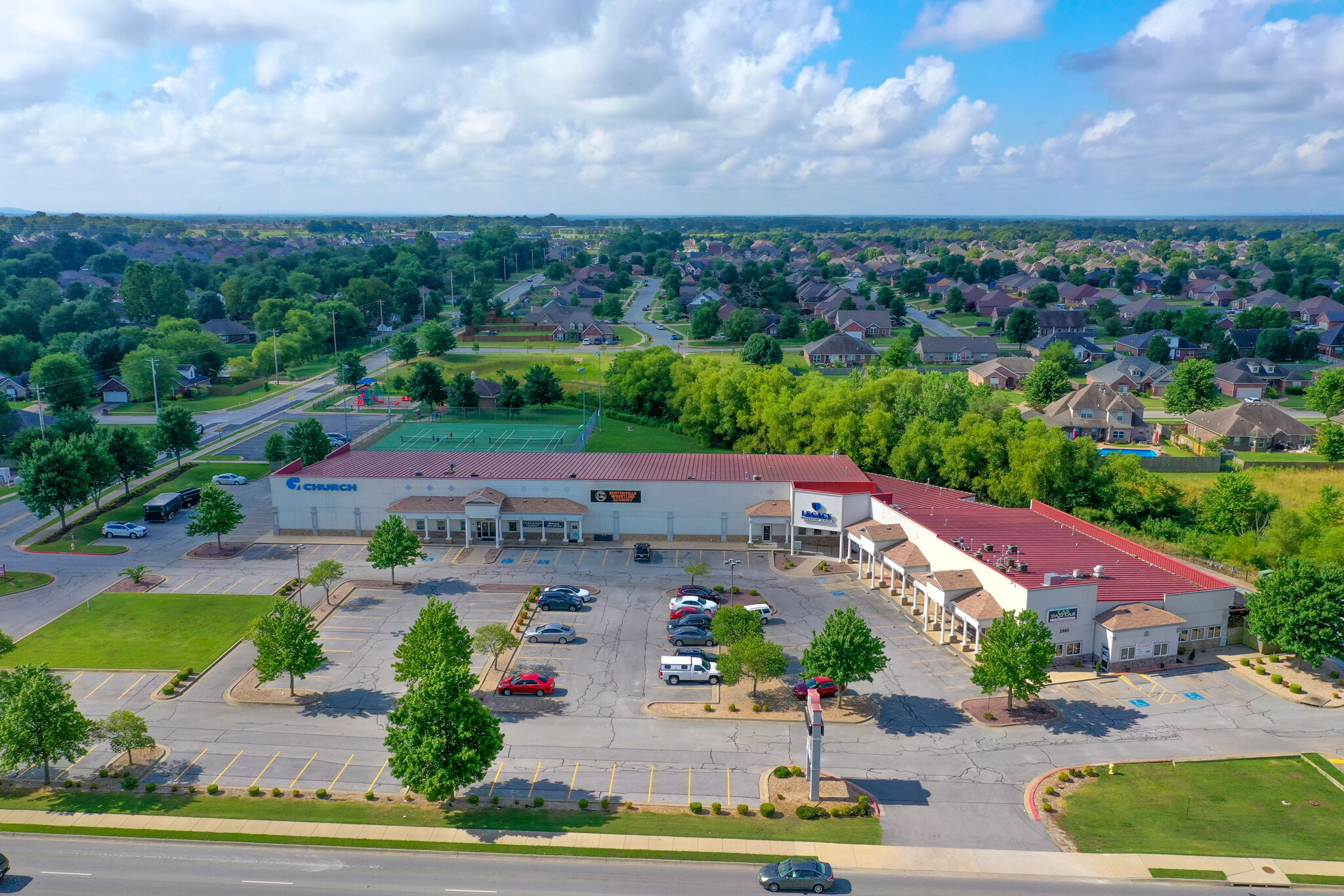 2003 SW Regional Airport Blvd, Bentonville, AR à vendre Photo du bâtiment- Image 1 de 1