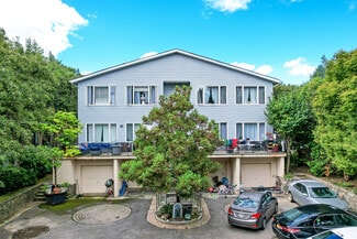 More details for 147-149 Meadow Ln, New Rochelle, NY - Multifamily for Sale