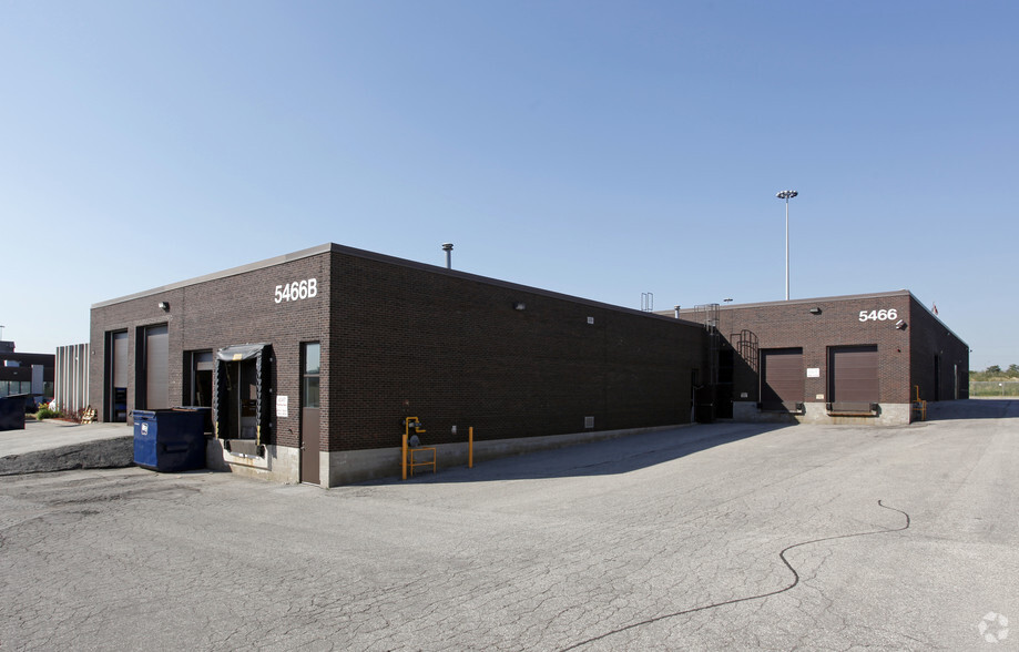 5466 Timberlea Blvd, Mississauga, ON for lease - Building Photo - Image 2 of 5