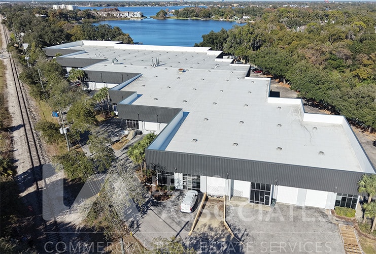 3071 N Orange Blossom Trl, Orlando, FL for lease - Primary Photo - Image 1 of 4