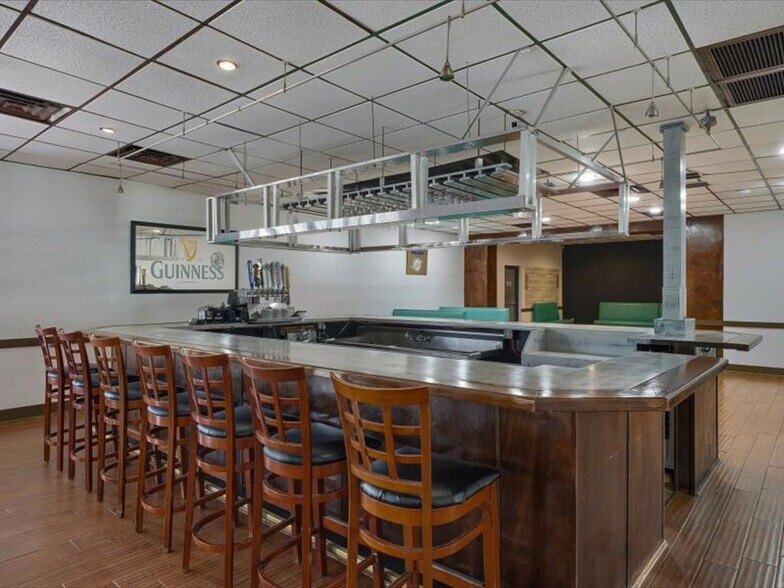 8797 20th St, Vero Beach, FL à louer - Photo du bâtiment - Image 3 de 24