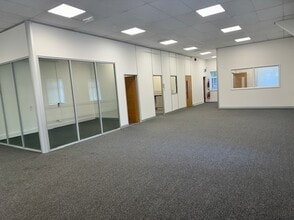 49 Mawney Rd, Romford for lease Interior Photo- Image 2 of 4