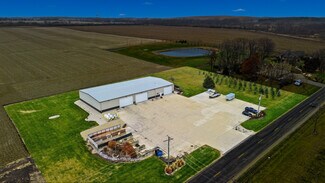 Plus de détails pour 1114 Sterling Rd, Dixon, IL - Industriel à vendre